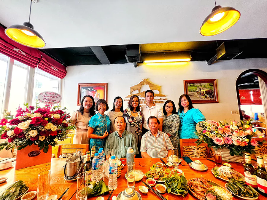 Khoanh Khac3